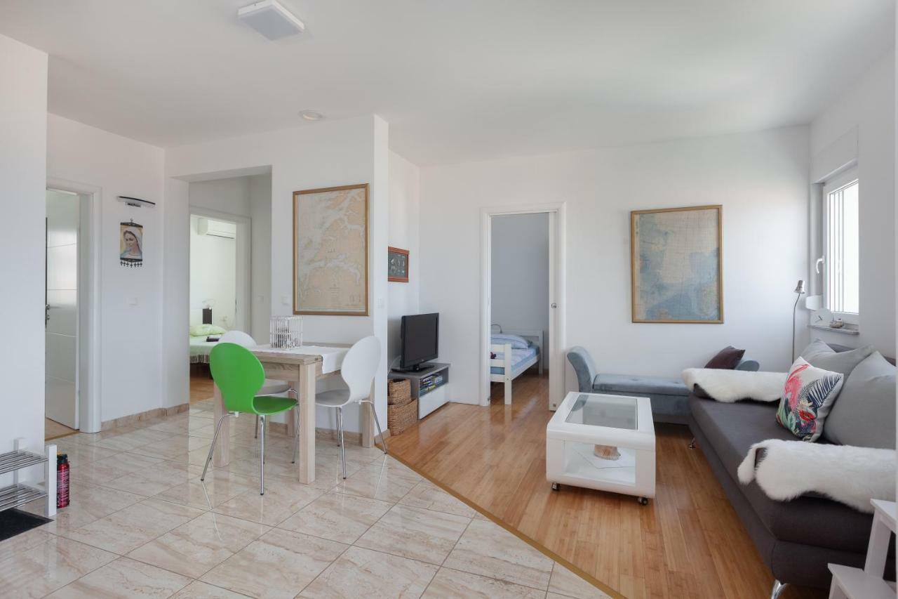 Anicas Makarska Exterior foto